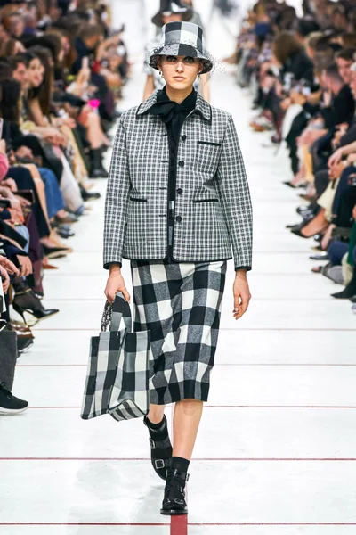 Look 59